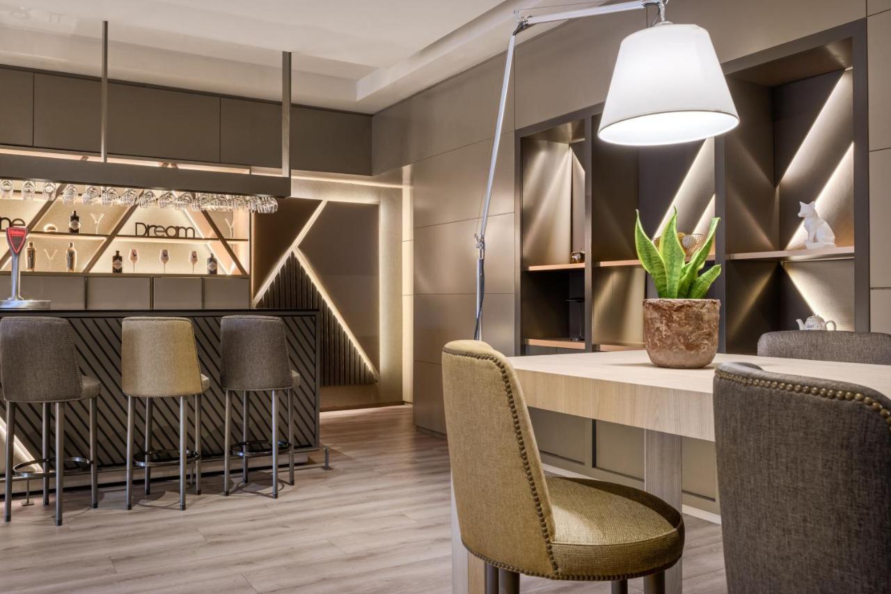 Ac Hotel Aravaca By Marriott Madrid Exteriör bild